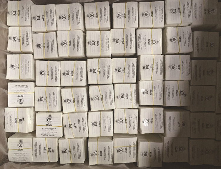 工廠設(shè)計(jì)創(chuàng)意產(chǎn)品目錄宣傳廣告頁彩色異形燙金雙膠紙三折頁印刷